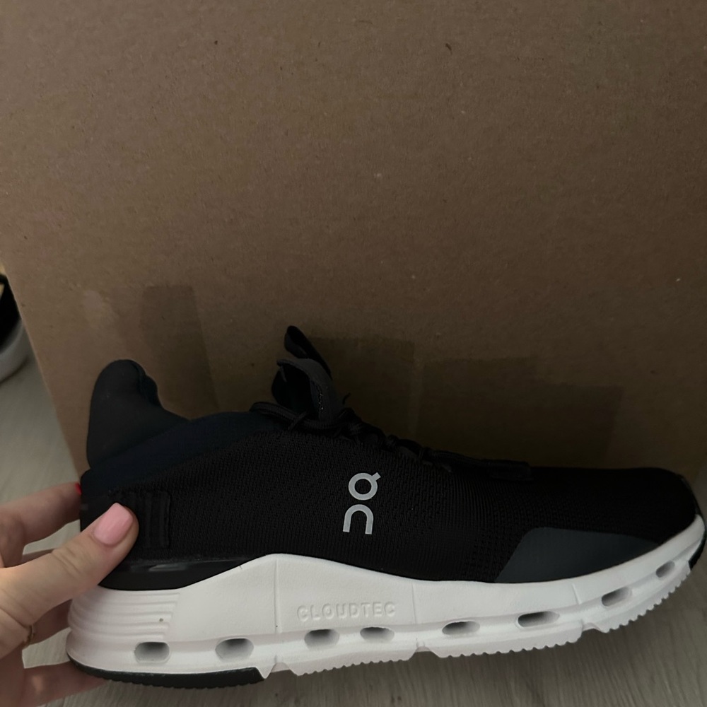 Women’s cloud novas
